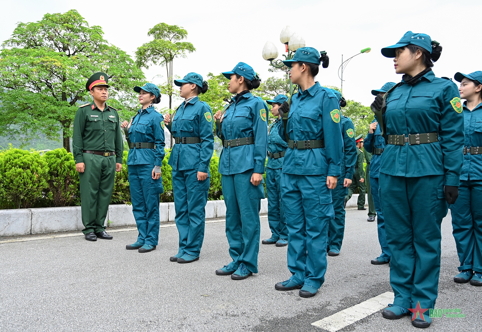 Chung ý chí, hướng về Quảng trường Ba Đình
- Ảnh 6. Chung ý chí, hướng về Quảng trường Ba Đình
- Ảnh 6.