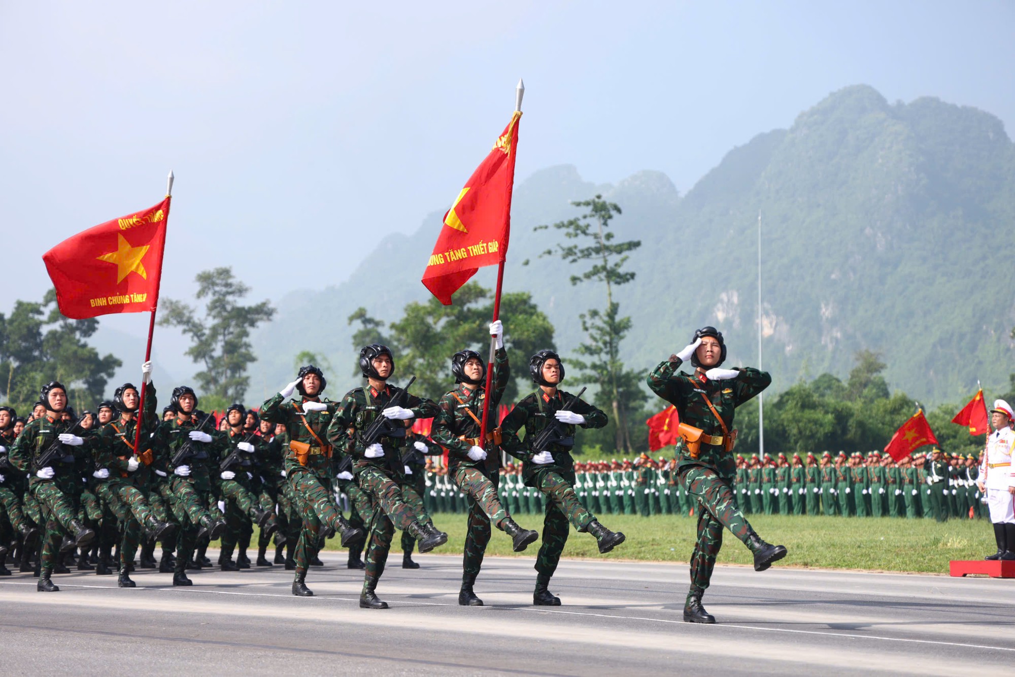Hơn 15.000 chiến sĩ tổng hợp luyện diễu binh, diễu hành A80- Ảnh 2.