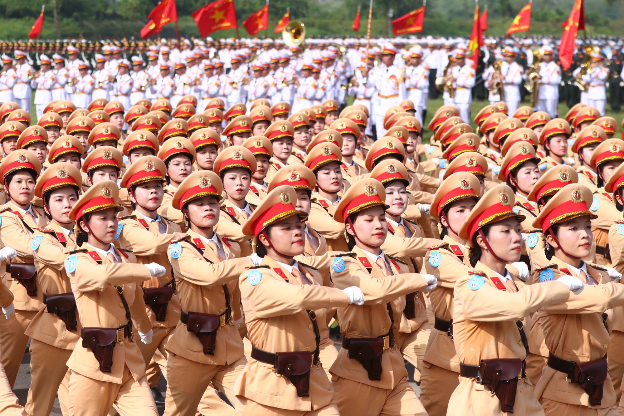 Hơn 15.000 chiến sĩ tổng hợp luyện diễu binh, diễu hành A80- Ảnh 10.