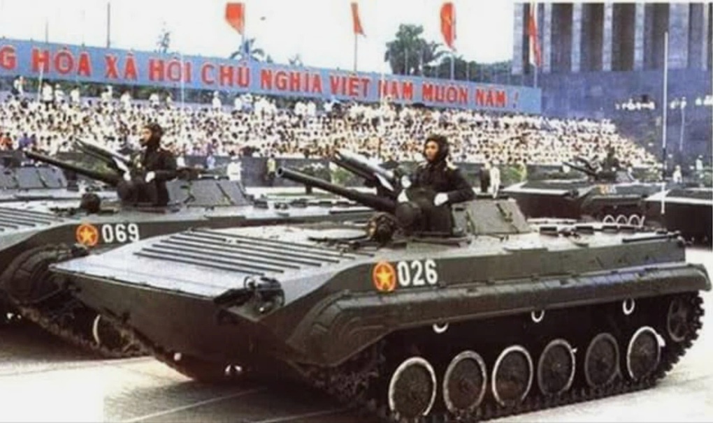 Hình ảnh quý về cuộc diễu binh lớn nhất lịch sử trong ngày Quốc khánh 40 năm trước- Ảnh 6.