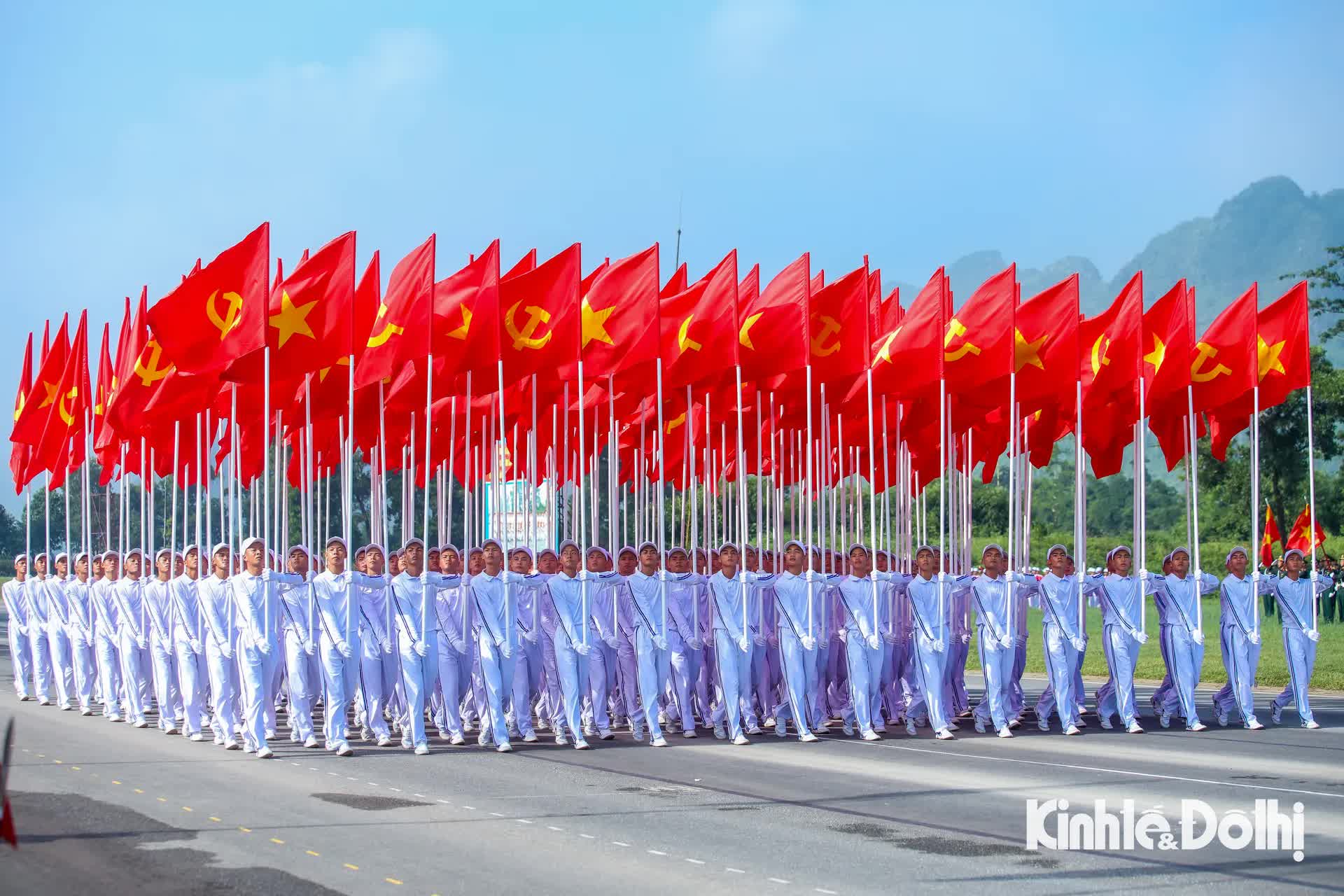 Hơn 15.000 chiến sĩ quân đội, công an tổng hợp luyện chuẩn bị cho Lễ kỷ niệm 80 năm Quốc khánh- Ảnh 3.