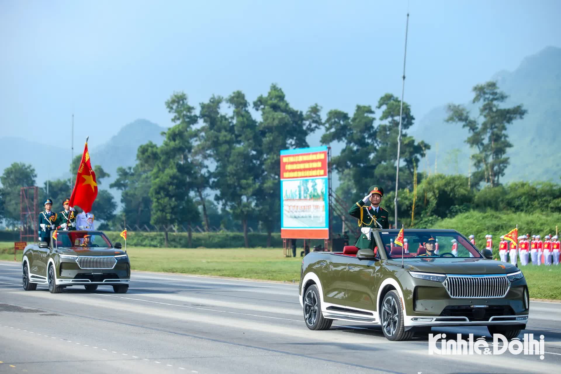 Hơn 15.000 chiến sĩ quân đội, công an tổng hợp luyện chuẩn bị cho Lễ kỷ niệm 80 năm Quốc khánh- Ảnh 4.