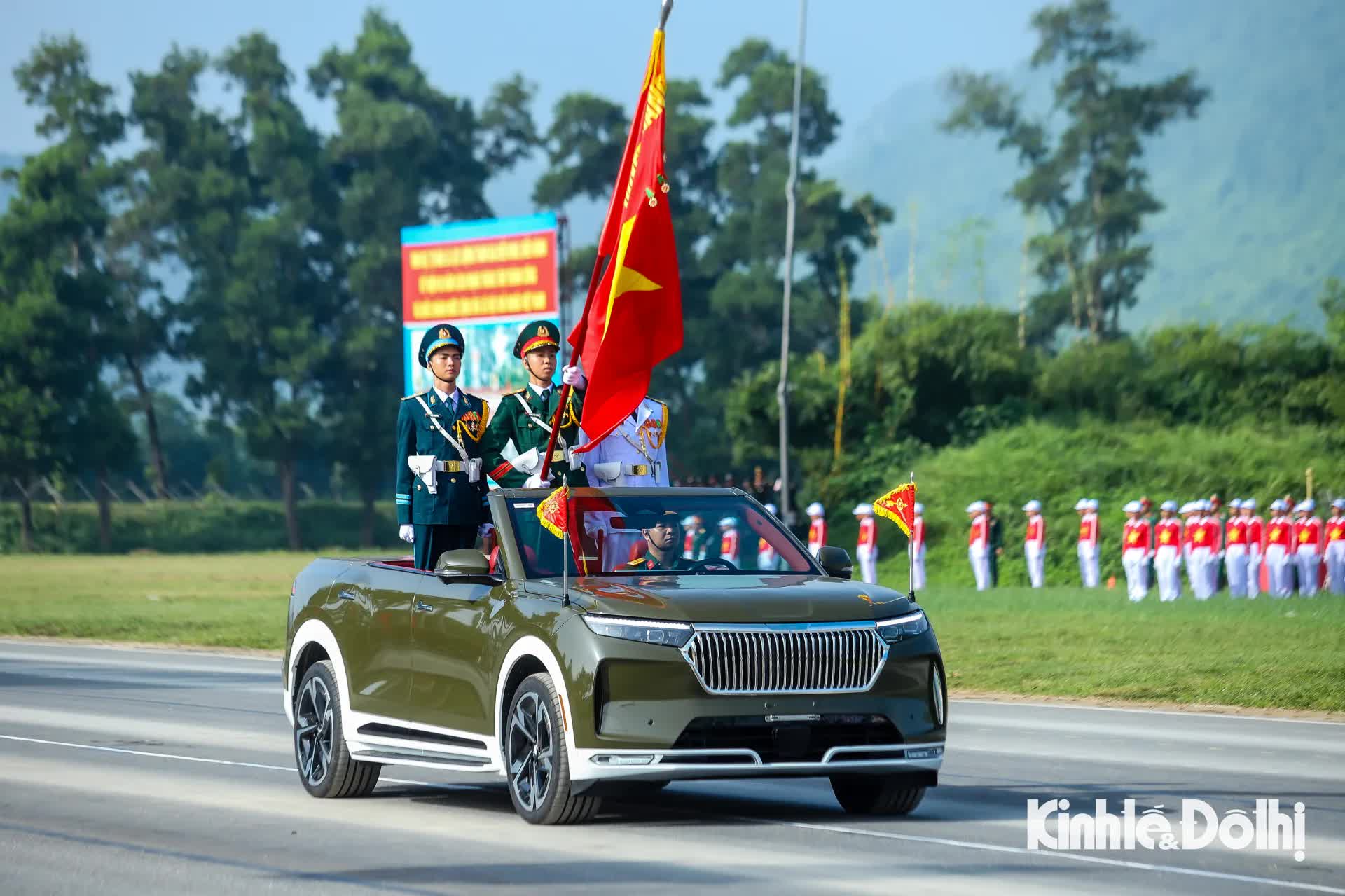 Hơn 15.000 chiến sĩ quân đội, công an tổng hợp luyện chuẩn bị cho Lễ kỷ niệm 80 năm Quốc khánh- Ảnh 5.