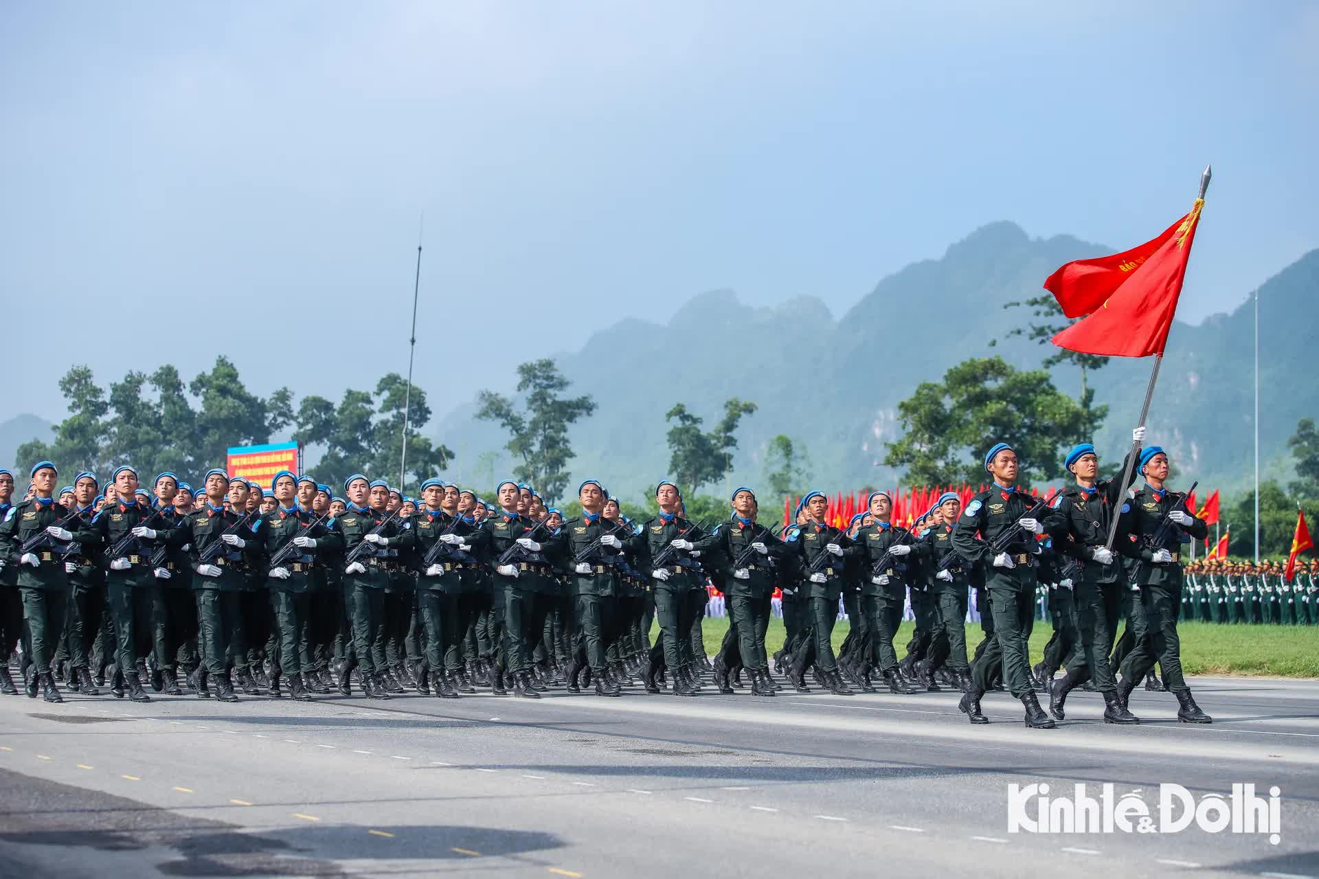 Hơn 15.000 chiến sĩ quân đội, công an tổng hợp luyện chuẩn bị cho Lễ kỷ niệm 80 năm Quốc khánh- Ảnh 28.