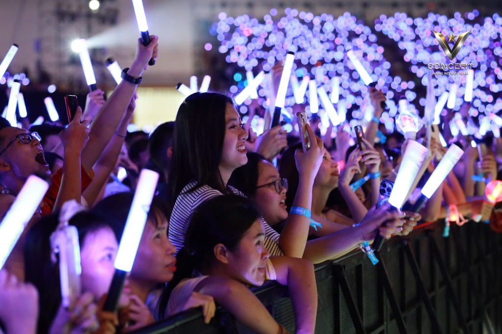 "V Concert" viết nên tinh thần Việt Nam bằng âm nhạc- Ảnh 13. "V Concert" viết nên tinh thần Việt Nam bằng âm nhạc- Ảnh 13.