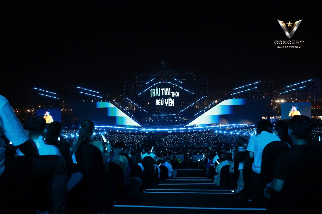 "V Concert" viết nên tinh thần Việt Nam bằng âm nhạc- Ảnh 11. "V Concert" viết nên tinh thần Việt Nam bằng âm nhạc- Ảnh 11.
