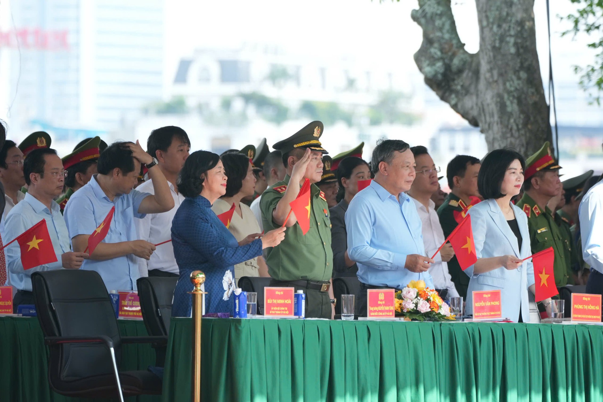 Lan tỏa giá trị văn hóa, tinh thần vì nước quên thân, vì dân phục vụ- Ảnh 2. Lan tỏa giá trị văn hóa, tinh thần vì nước quên thân, vì dân phục vụ- Ảnh 2.