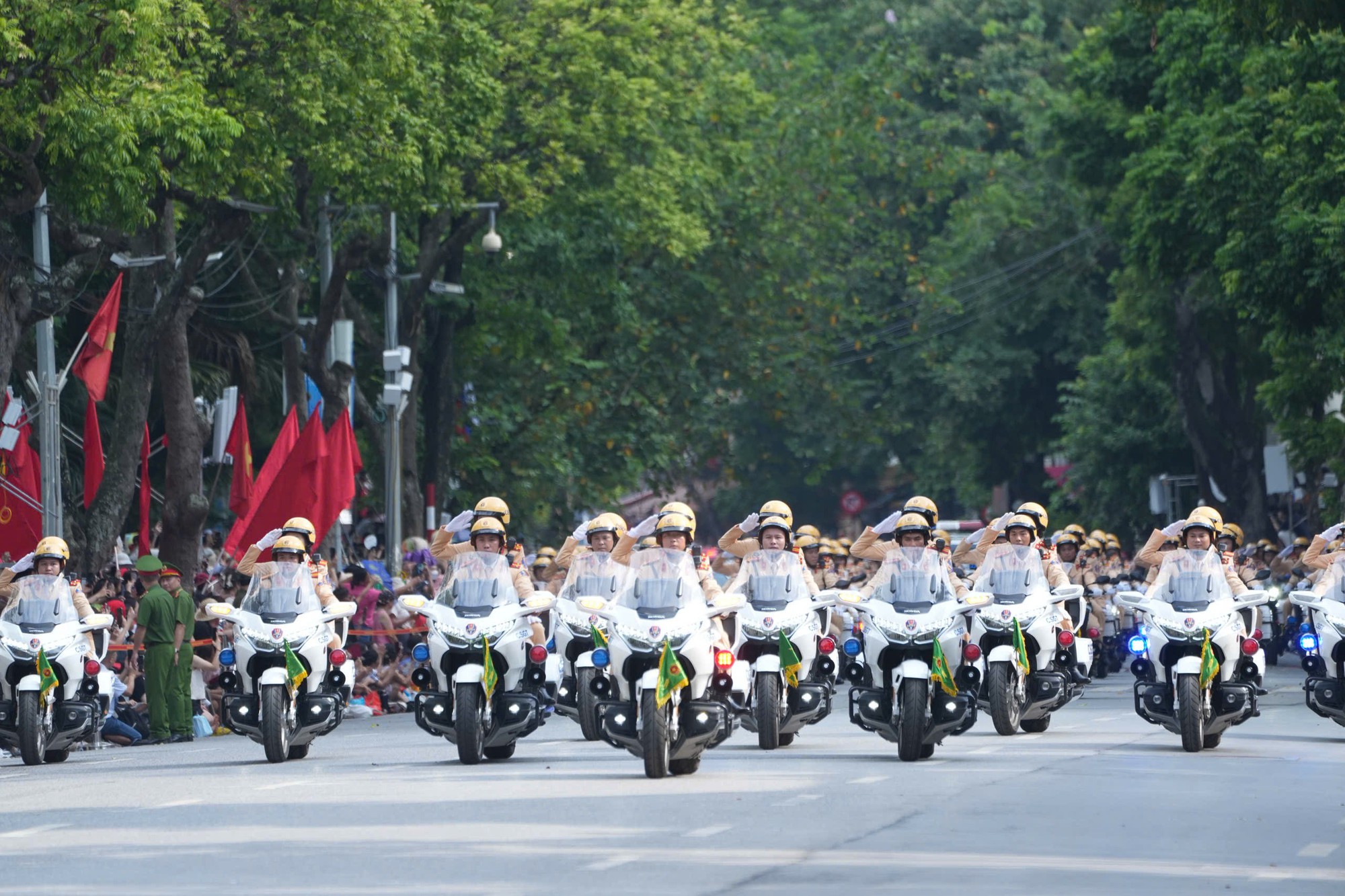 Lan tỏa giá trị văn hóa, tinh thần vì nước quên thân, vì dân phục vụ- Ảnh 16. Lan tỏa giá trị văn hóa, tinh thần vì nước quên thân, vì dân phục vụ- Ảnh 16.