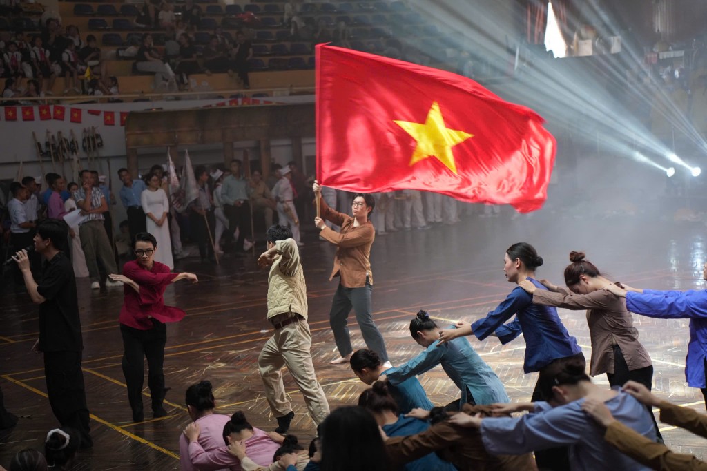 “Hà Nội - Từ mùa Thu lịch sử năm 1945” - chương trình nghệ thuật chính luận phải tạo sự mới lạ, hấp dẫn- Ảnh 3.