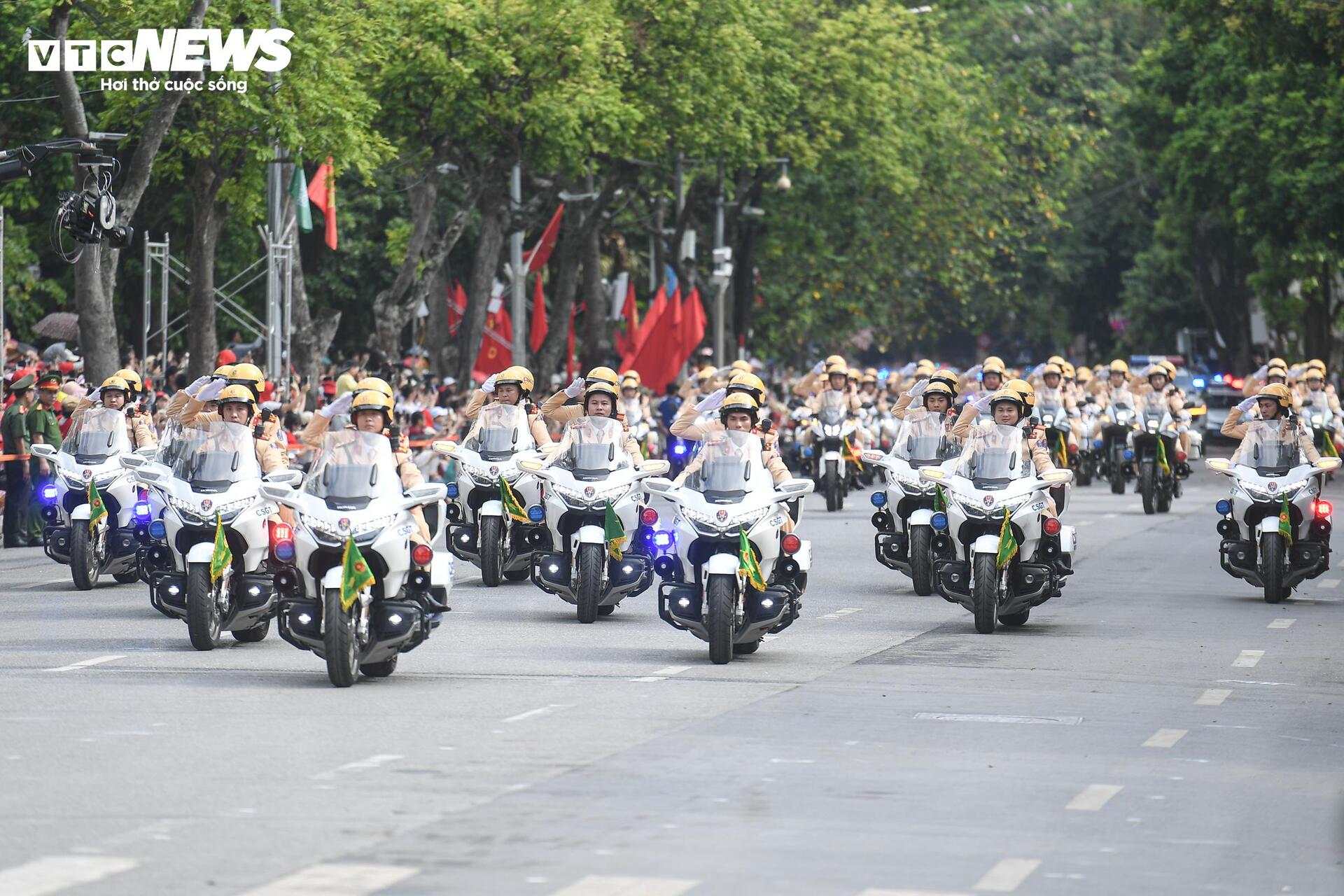 80 năm Công an Nhân dân Việt Nam: Hành trình từ gian khó đến chính quy, hiện đại- Ảnh 5.