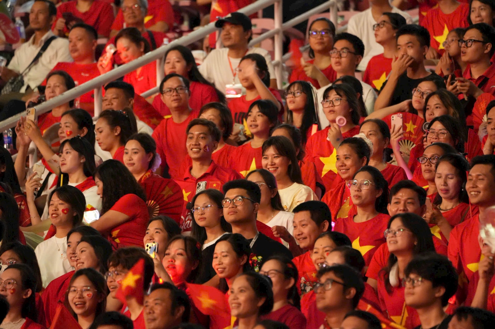 Chương trình “Tổ quốc trong tim” - “Concert quốc gia” kết nối, lan tỏa niềm tự hào- Ảnh 10. Chương trình “Tổ quốc trong tim” - “Concert quốc gia” kết nối, lan tỏa niềm tự hào- Ảnh 10.