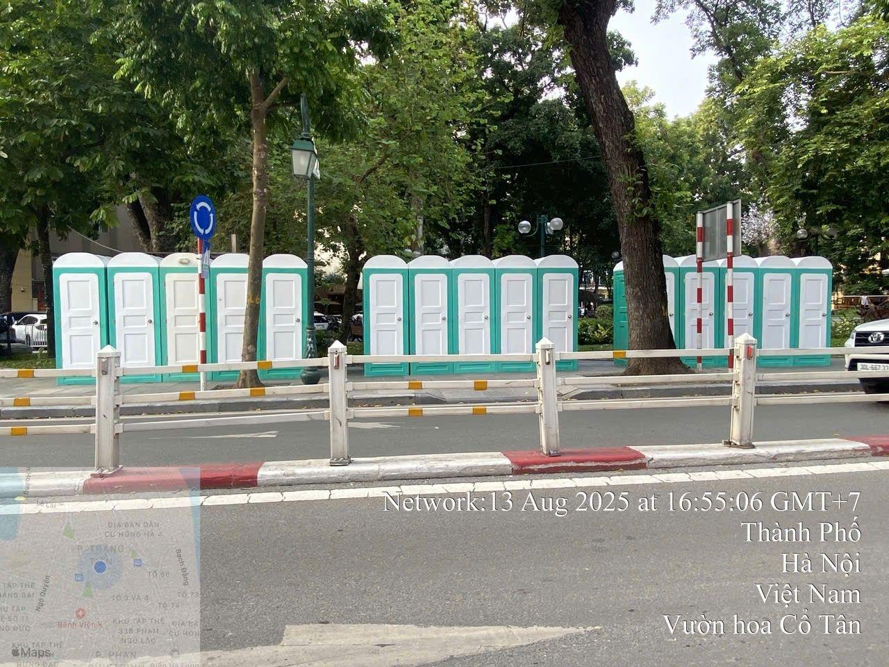 Các điểm nhà vệ sinh công cộng quanh khu vực Quảng trường Cách mạng Tháng Tám phục vụ Chương trình nghệ thuật tối 15/8- Ảnh 2. Các điểm nhà vệ sinh công cộng quanh khu vực Quảng trường Cách mạng Tháng Tám phục vụ Chương trình nghệ thuật tối 15/8- Ảnh 2.