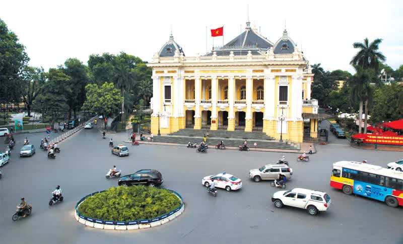 Ý nghĩa lịch sử Quảng trường Cách mạng Tháng Tám - nơi diễn ra chương trình nghệ thuật đặc biệt "Hà Nội - Từ mùa thu lịch sử năm 1945”- Ảnh 2. Ý nghĩa lịch sử Quảng trường Cách mạng Tháng Tám - nơi diễn ra chương trình nghệ thuật đặc biệt "Hà Nội - Từ mùa thu lịch sử năm 1945”- Ảnh 2.