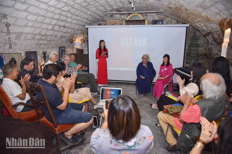 Viet Nam through the lenses of a French artist: A journey of memory and cultural connection- Ảnh 2.