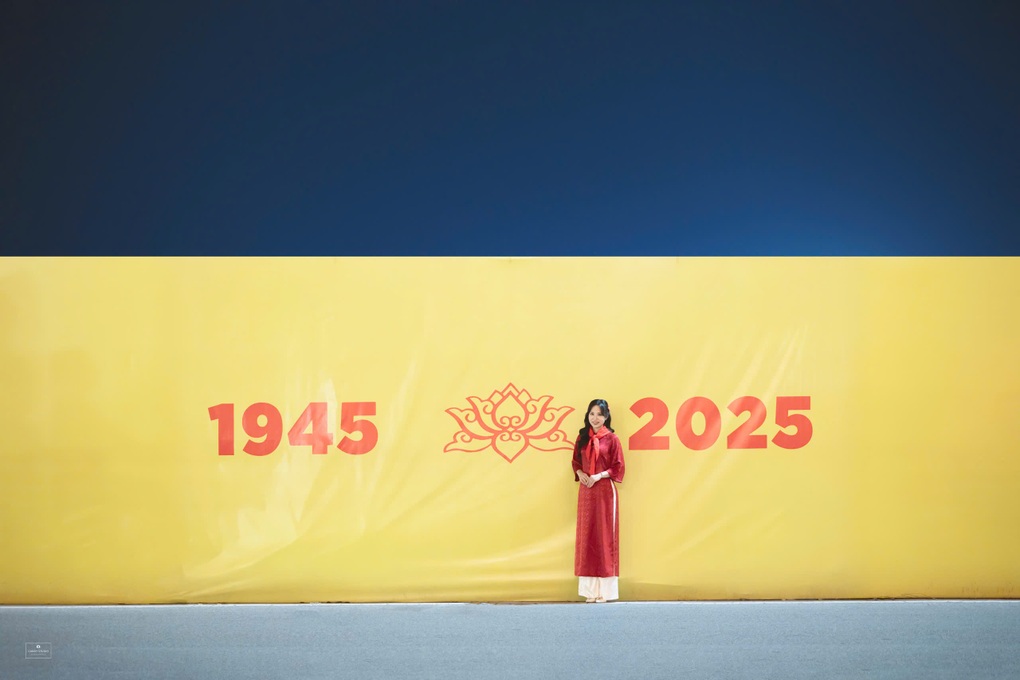 Tấm biển "1945-2025" ở Hà Nội gây sốt dịp 2/9- Ảnh 2. Tấm biển "1945-2025" ở Hà Nội gây sốt dịp 2/9- Ảnh 2.