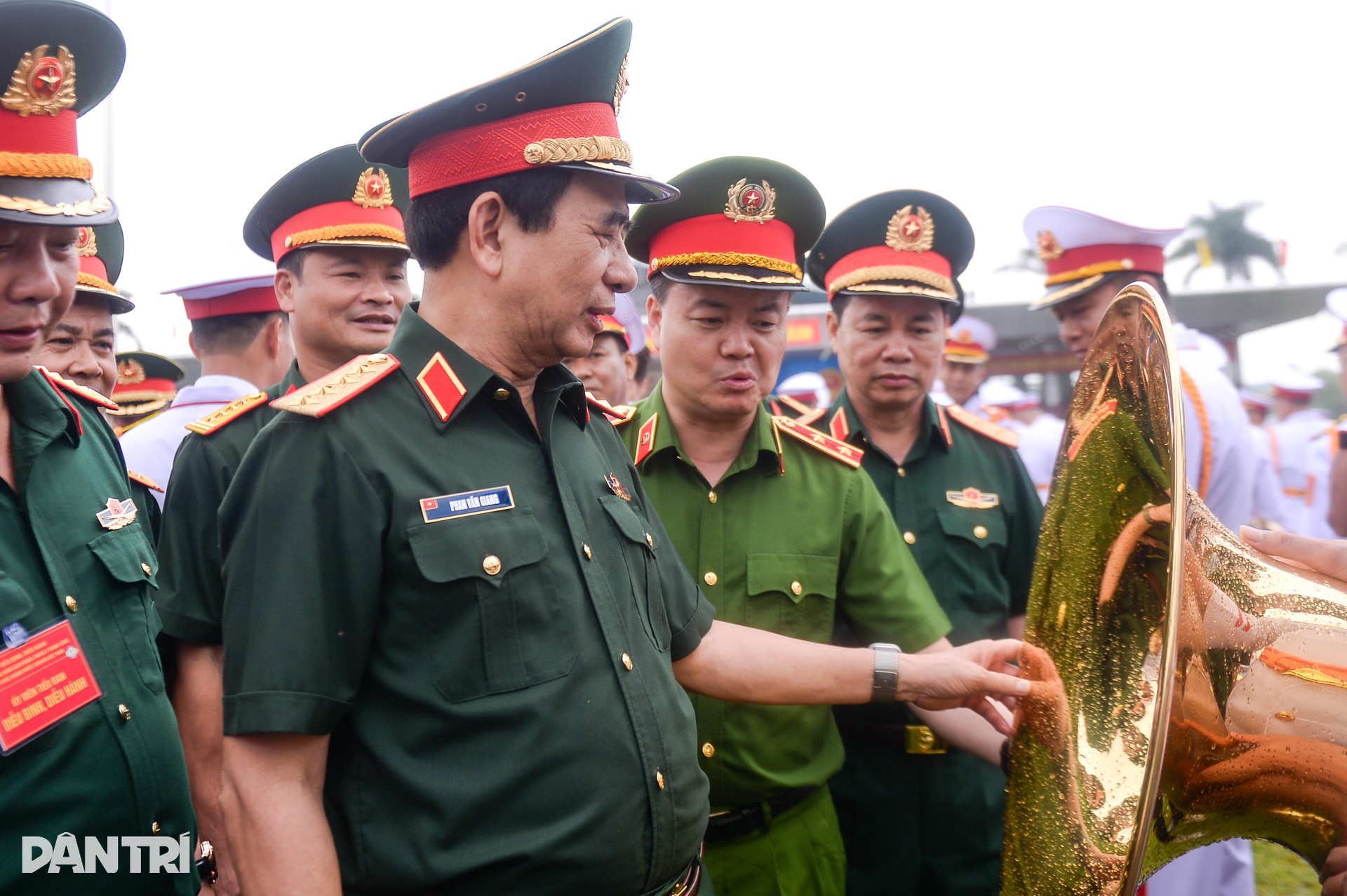 Đại tướng Phan Văn Giang kiểm tra, động viên các khối tham gia diễu binh- Ảnh 10. Đại tướng Phan Văn Giang kiểm tra, động viên các khối tham gia diễu binh- Ảnh 10.