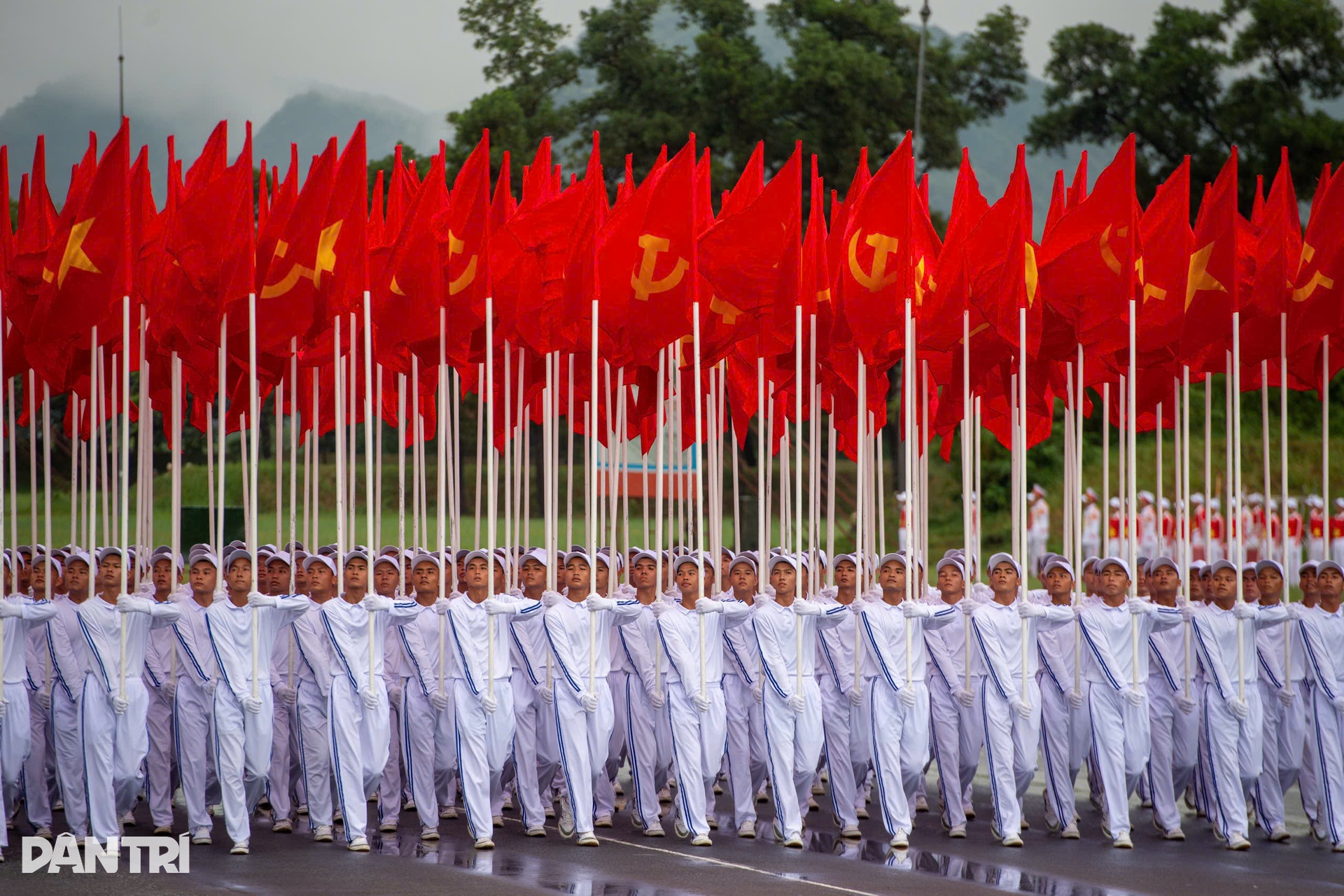 Đại tướng Phan Văn Giang kiểm tra, động viên các khối tham gia diễu binh- Ảnh 2. Đại tướng Phan Văn Giang kiểm tra, động viên các khối tham gia diễu binh- Ảnh 2.