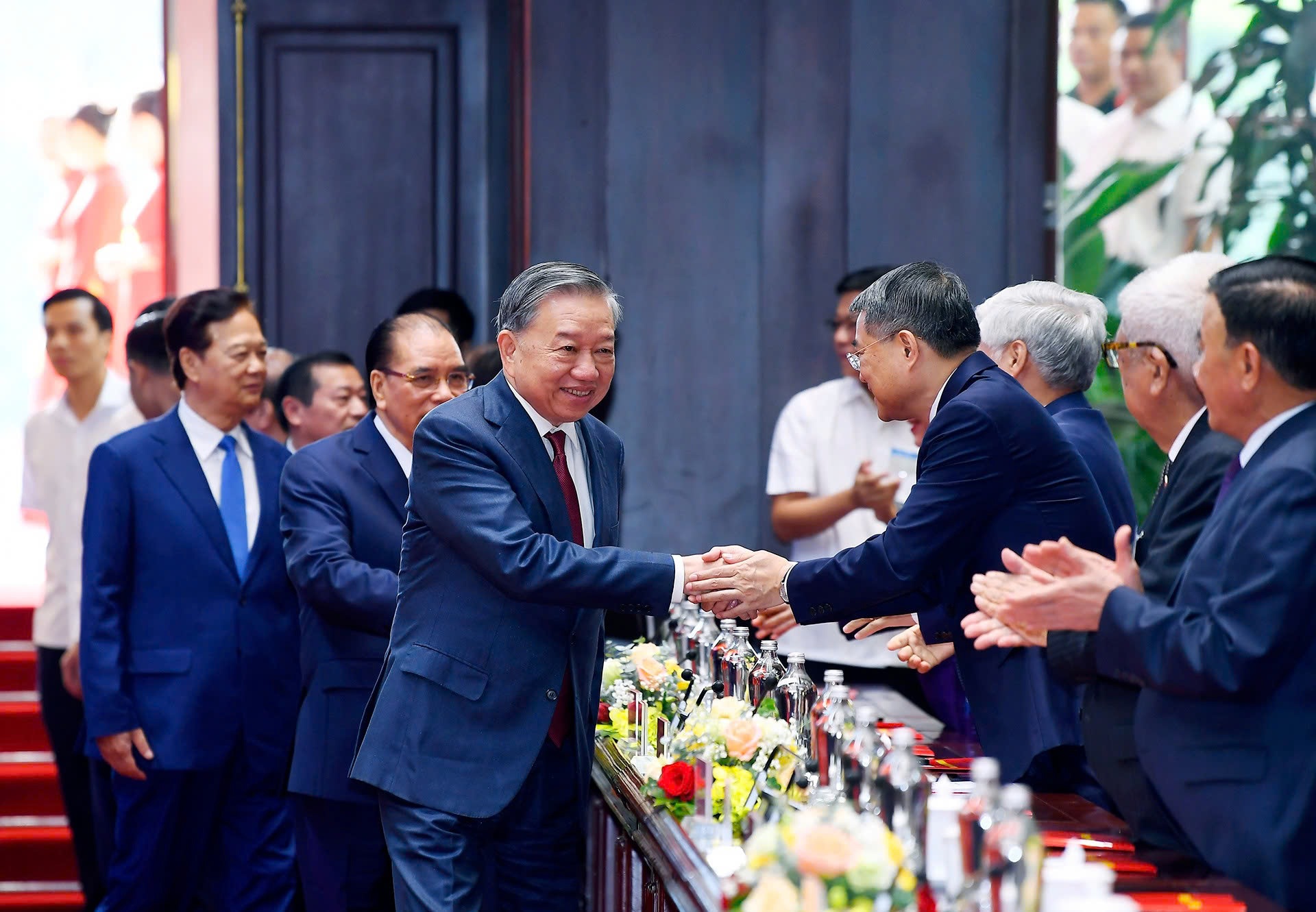 Tổng Bí thư: “Diễu binh 2/9 sẽ giới thiệu sức mạnh của lực lượng vũ trang”- Ảnh 6. Tổng Bí thư: “Diễu binh 2/9 sẽ giới thiệu sức mạnh của lực lượng vũ trang”- Ảnh 6.