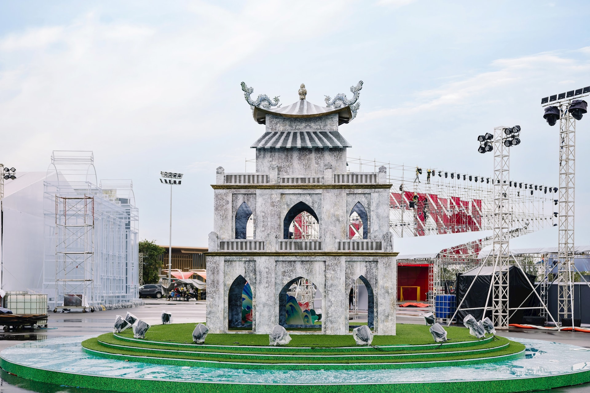 Gấp rút hoàn thành các khu trưng bày, triển lãm thành tựu của đất nước nhân 80 năm Quốc khánh 2-9- Ảnh 5. Gấp rút hoàn thành các khu trưng bày, triển lãm thành tựu của đất nước nhân 80 năm Quốc khánh 2-9- Ảnh 5.