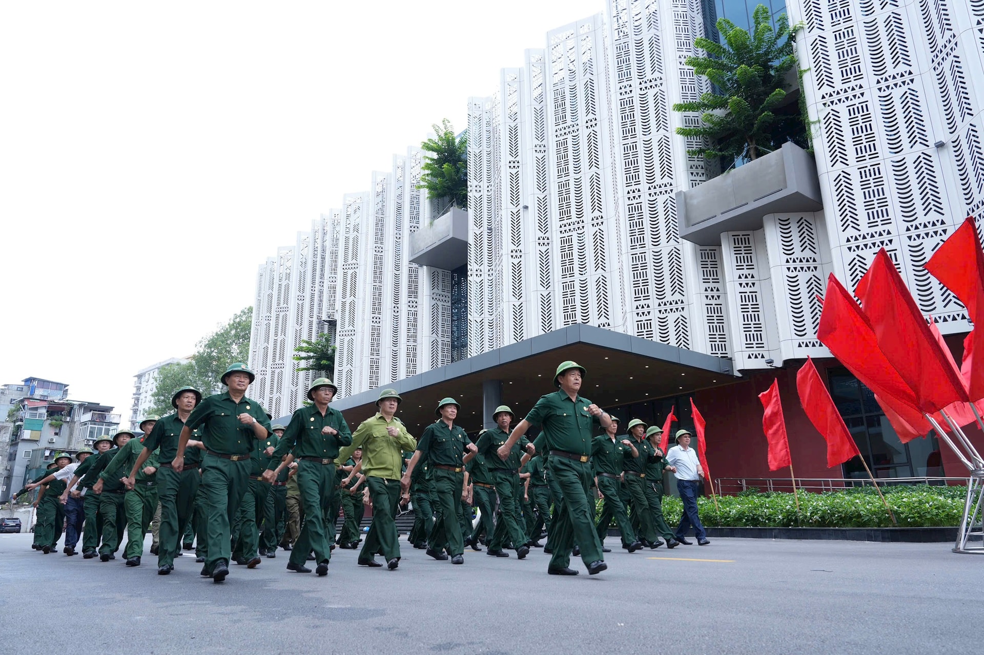 Quyết tâm hoàn thành nhiệm vụ A80 của khối diễu hành “đặc biệt”- Ảnh 4. Quyết tâm hoàn thành nhiệm vụ A80 của khối diễu hành “đặc biệt”- Ảnh 4.