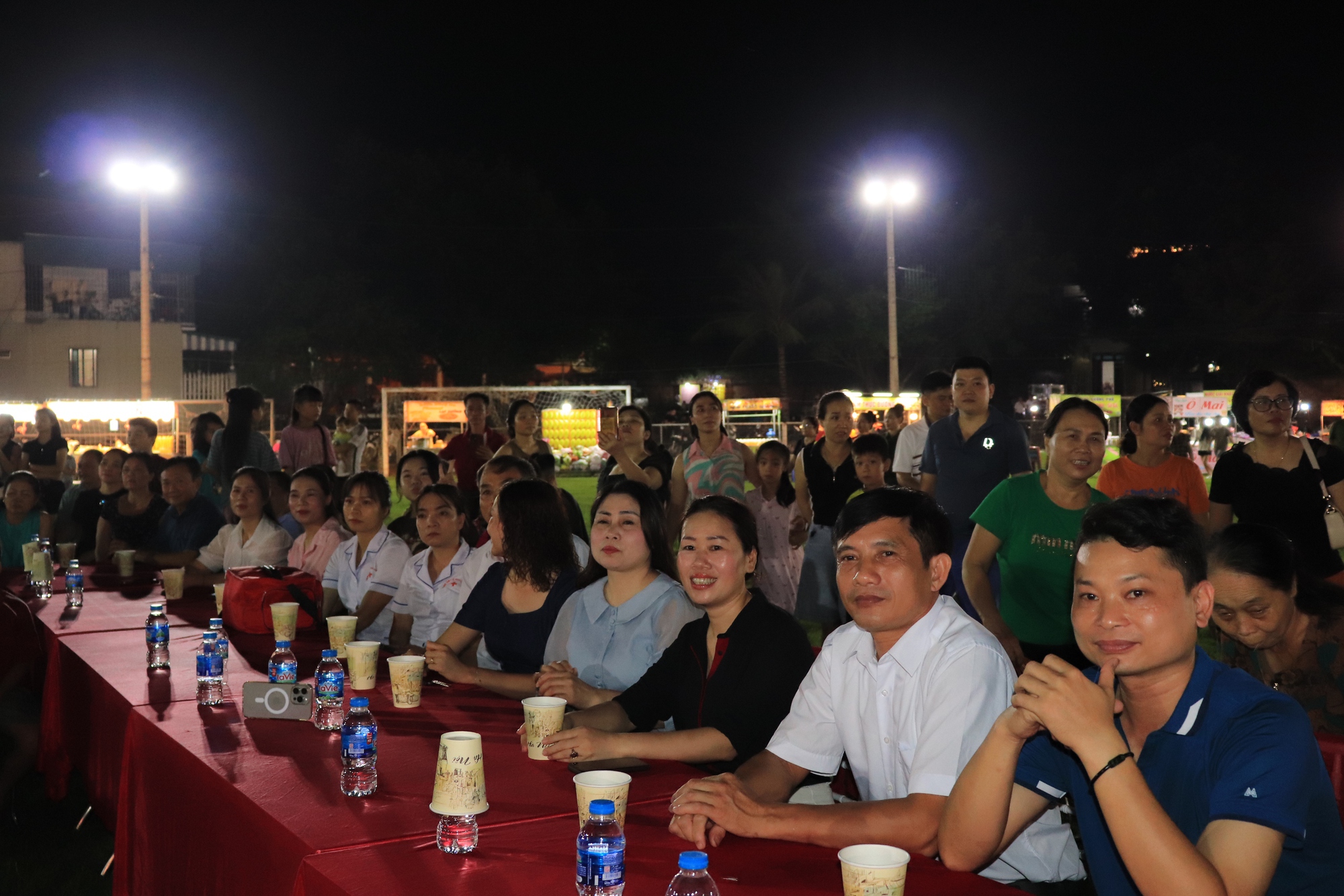 Phú Nghĩa: Chương trình nghệ thuật quần chúng minh chứng sinh động cho khối đại đoàn kết toàn dân, cho tinh thần đồng hành giữa Đảng, chính quyền và nhân dân- Ảnh 14. Phú Nghĩa: Chương trình nghệ thuật quần chúng minh chứng sinh động cho khối đại đoàn kết toàn dân, cho tinh thần đồng hành giữa Đảng, chính quyền và nhân dân- Ảnh 14.
