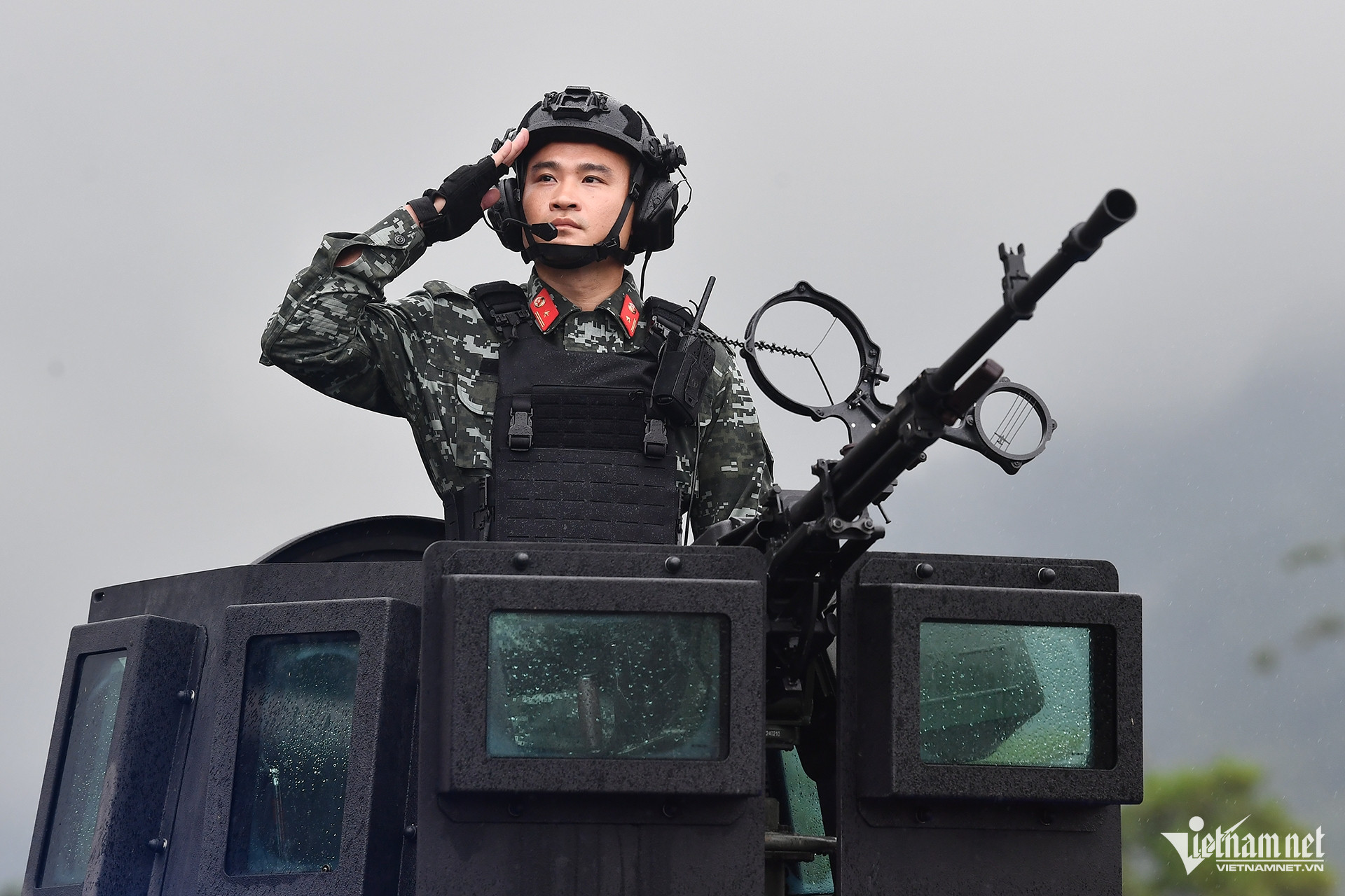 Ngắm dàn xe đặc chủng, tái hiện đoàn hộ tống nguyên thủ tại diễu binh 2/9- Ảnh 14. Ngắm dàn xe đặc chủng, tái hiện đoàn hộ tống nguyên thủ tại diễu binh 2/9- Ảnh 14.