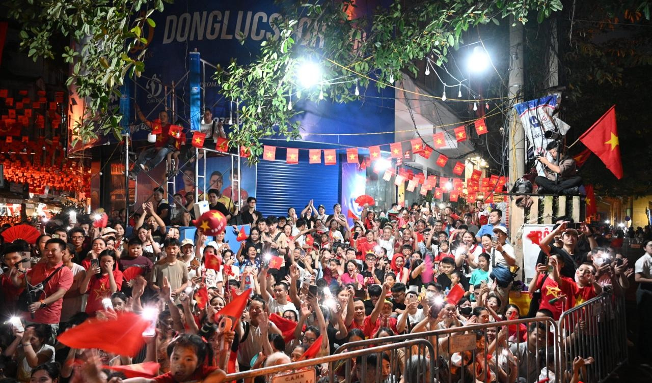 Rước đuốc truyền thống trên Quảng trường Ba Đình lịch sử, Tổng hợp luyện lần 1 bắt đầu!- Ảnh 4. Rước đuốc truyền thống trên Quảng trường Ba Đình lịch sử, Tổng hợp luyện lần 1 bắt đầu!- Ảnh 4.