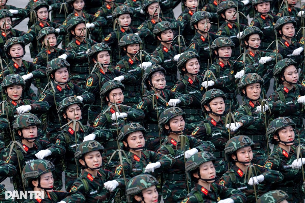 Cách di chuyển thông minh, an toàn sau khi xem xong diễu binh tối 21/8- Ảnh 1. Cách di chuyển thông minh, an toàn sau khi xem xong diễu binh tối 21/8- Ảnh 1.