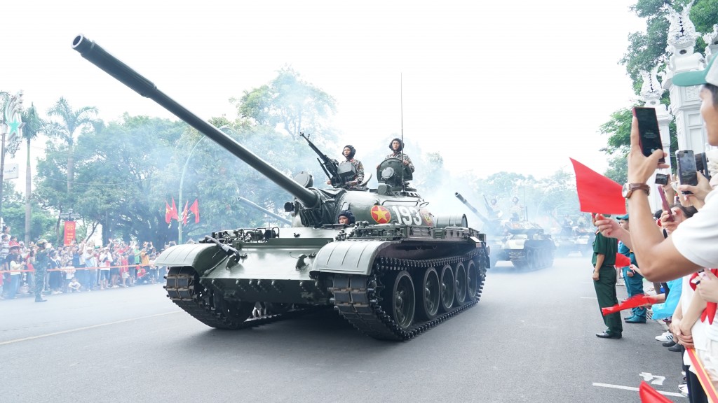Dàn xe tăng, thiết giáp sẵn sàng cho lễ diễu binh, diễu hành- Ảnh 3. Dàn xe tăng, thiết giáp sẵn sàng cho lễ diễu binh, diễu hành- Ảnh 3.