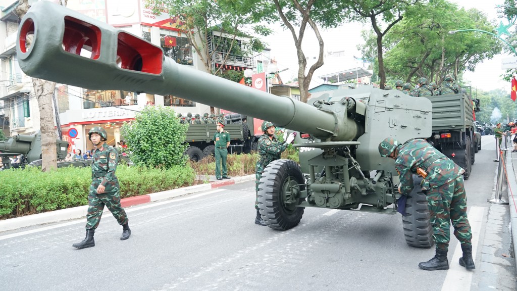 Dàn xe tăng, thiết giáp sẵn sàng cho lễ diễu binh, diễu hành- Ảnh 10. Dàn xe tăng, thiết giáp sẵn sàng cho lễ diễu binh, diễu hành- Ảnh 10.