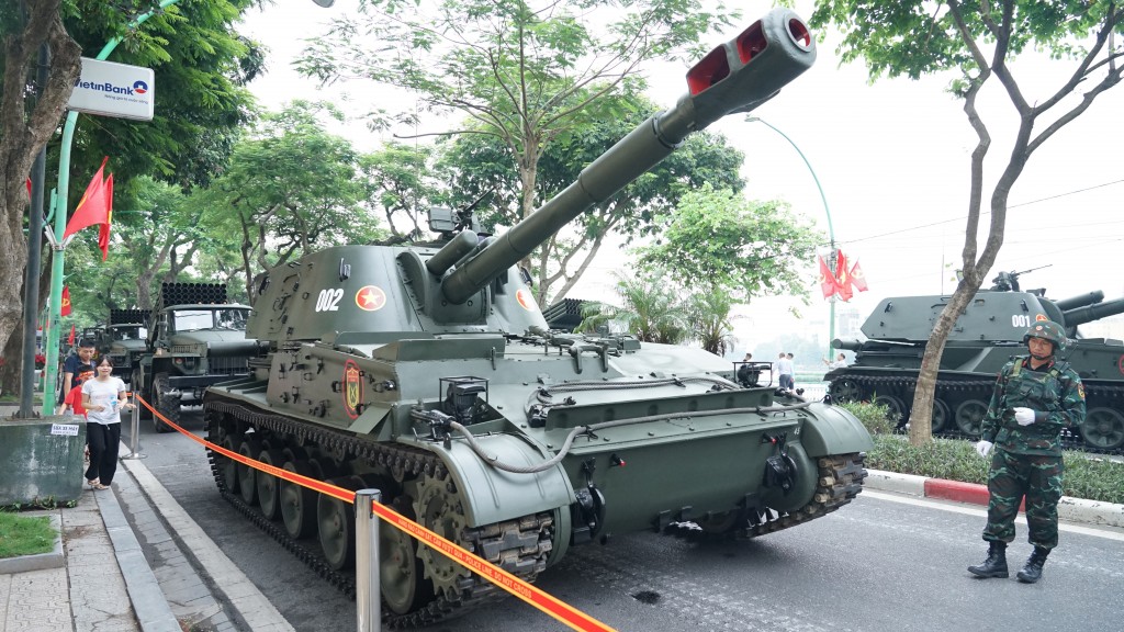 Dàn xe tăng, thiết giáp sẵn sàng cho lễ diễu binh, diễu hành- Ảnh 13. Dàn xe tăng, thiết giáp sẵn sàng cho lễ diễu binh, diễu hành- Ảnh 13.