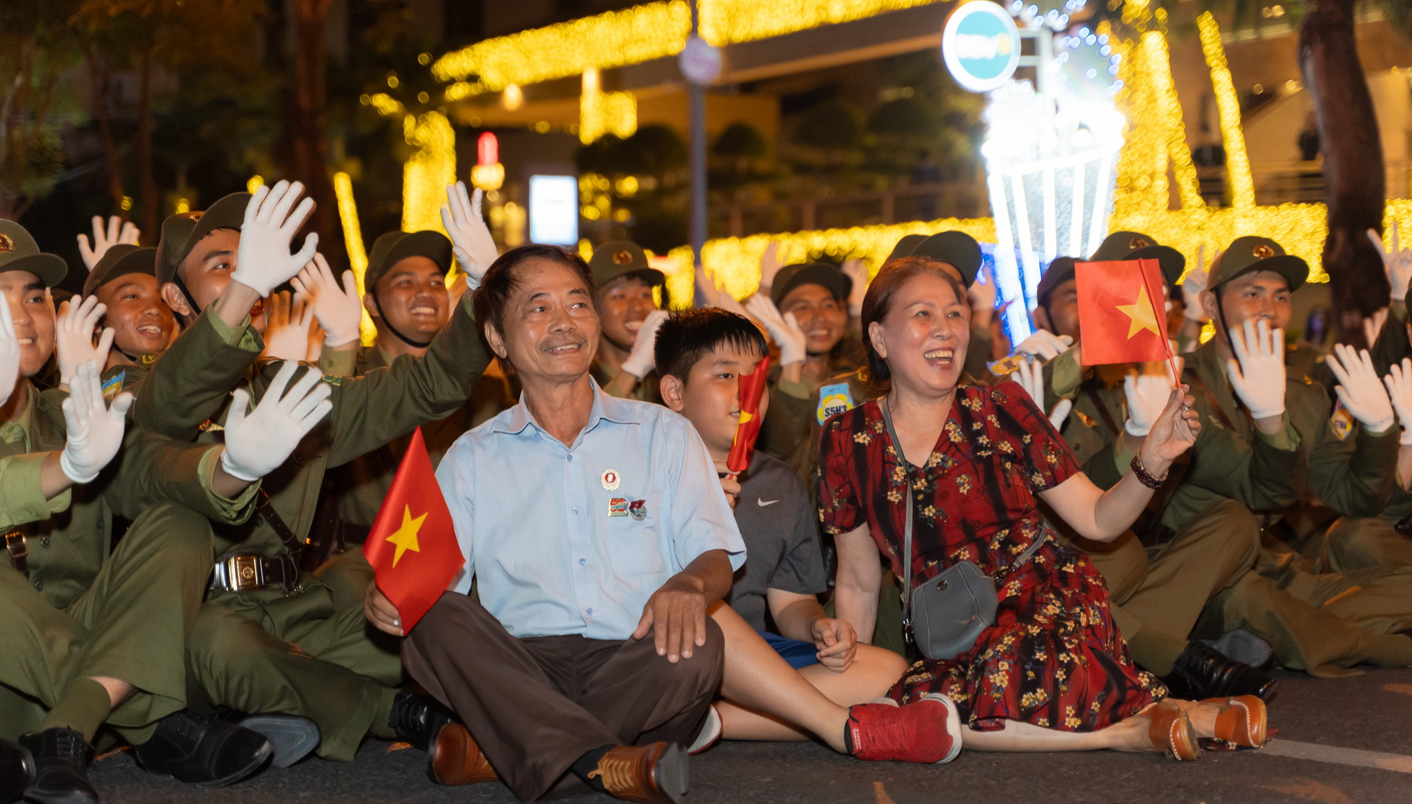 6 địa điểm có thể giao lưu, chụp ảnh cùng các lực lượng bộ đội, công an- Ảnh 2. 6 địa điểm có thể giao lưu, chụp ảnh cùng các lực lượng bộ đội, công an- Ảnh 2.