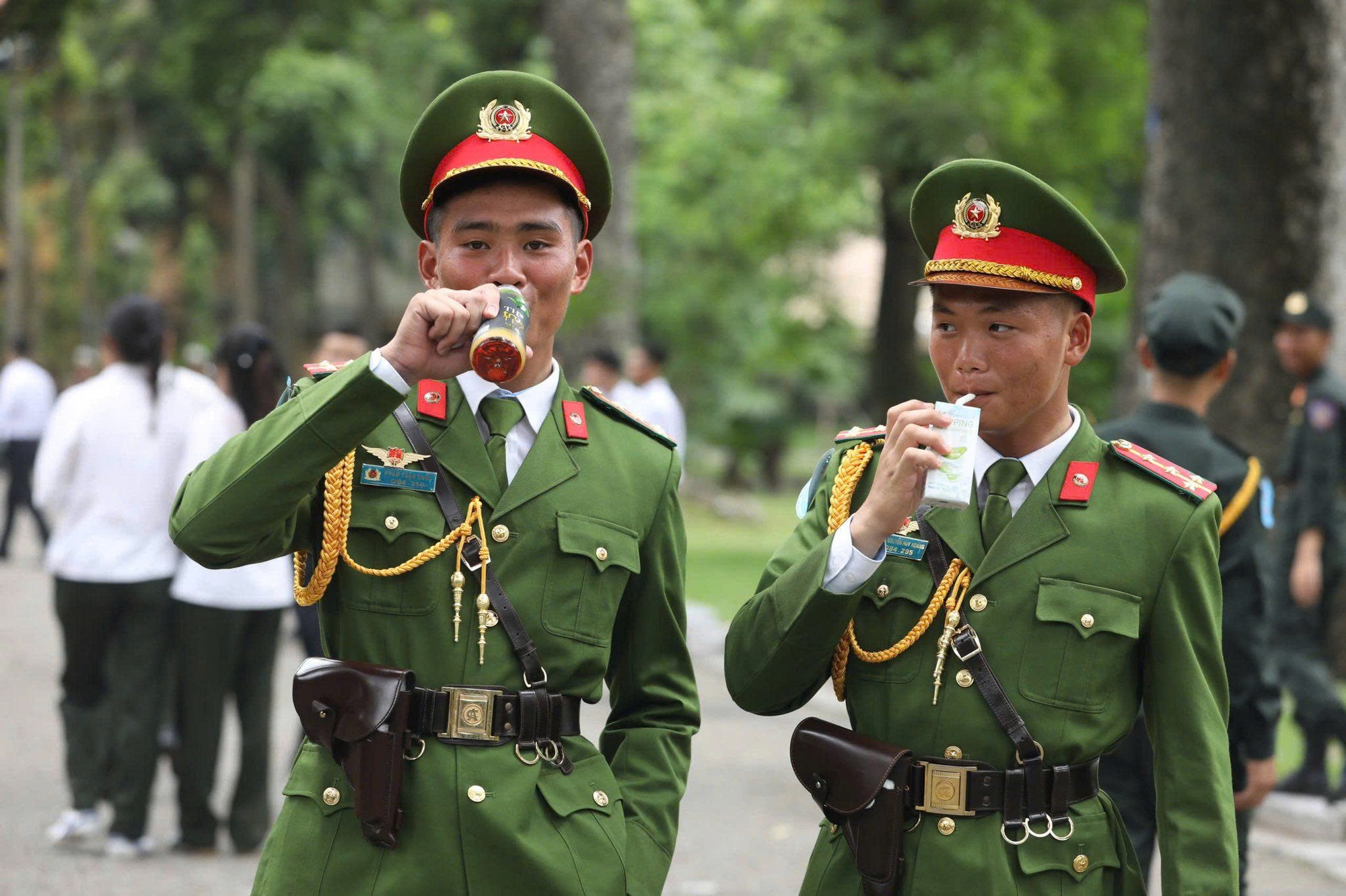 Cảnh sát giao thông, quân đội phối hợp bảo đảm trật tự cho đoàn diễu binh, diễu hành- Ảnh 16. Cảnh sát giao thông, quân đội phối hợp bảo đảm trật tự cho đoàn diễu binh, diễu hành- Ảnh 16.