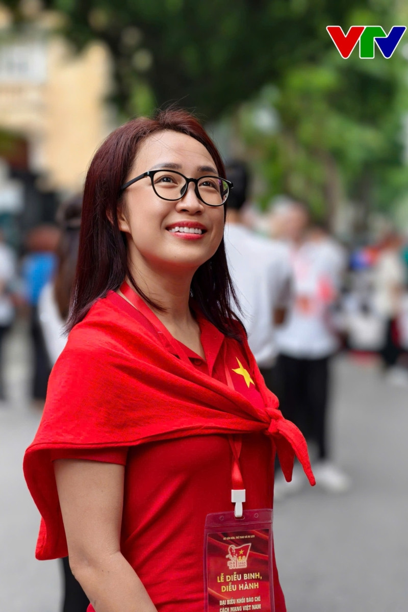Hé lộ các MC, BTV nổi tiếng của VTV sẽ tham gia diễu hành ngày Quốc khánh 2/9- Ảnh 5. Hé lộ các MC, BTV nổi tiếng của VTV sẽ tham gia diễu hành ngày Quốc khánh 2/9- Ảnh 5.