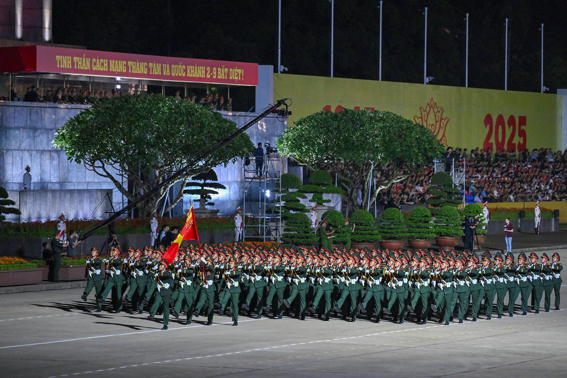 Các lực lượng vũ trang Liên bang Nga, Lào, Campuchia tham gia Tổng hợp luyện tại Quảng trường Ba Đình- Ảnh 6. Các lực lượng vũ trang Liên bang Nga, Lào, Campuchia tham gia Tổng hợp luyện tại Quảng trường Ba Đình- Ảnh 6.