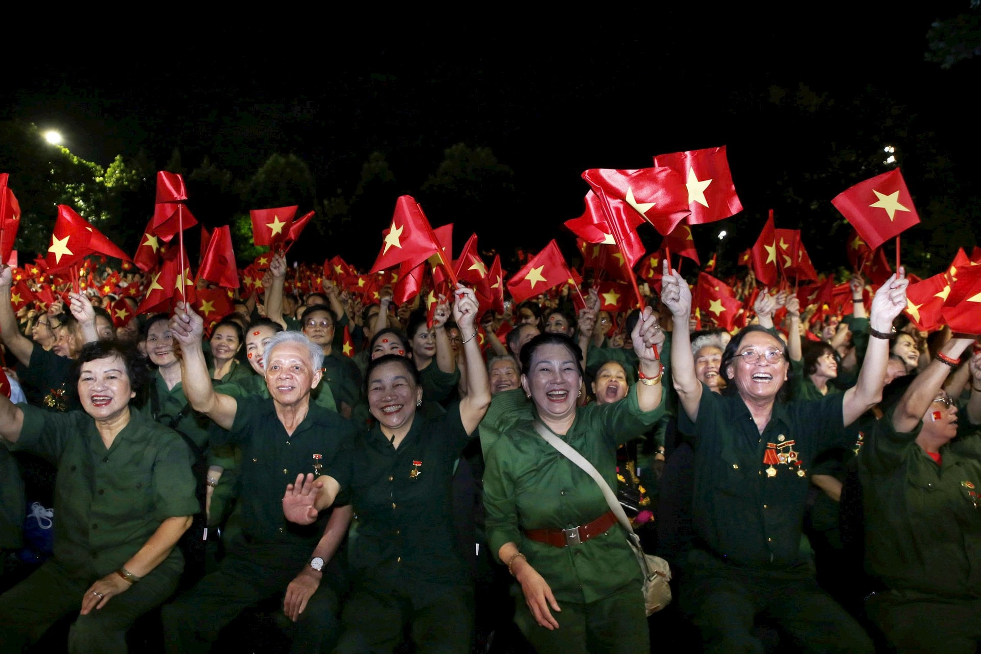 Cầu truyền hình “Thời cơ vàng”: Dấu ấn lịch sử và khát vọng xây dựng đất nước hùng cường- Ảnh 12. Cầu truyền hình “Thời cơ vàng”: Dấu ấn lịch sử và khát vọng xây dựng đất nước hùng cường- Ảnh 12.