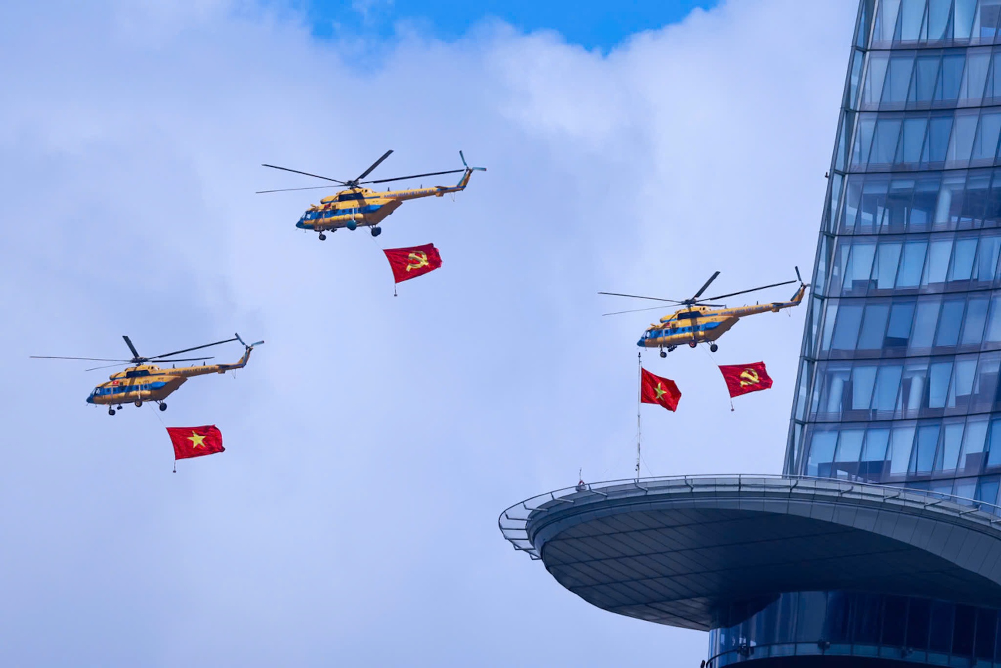 Chuyện ít biết về không quân Việt Nam bay diễu binh- Ảnh 12. Chuyện ít biết về không quân Việt Nam bay diễu binh- Ảnh 12.