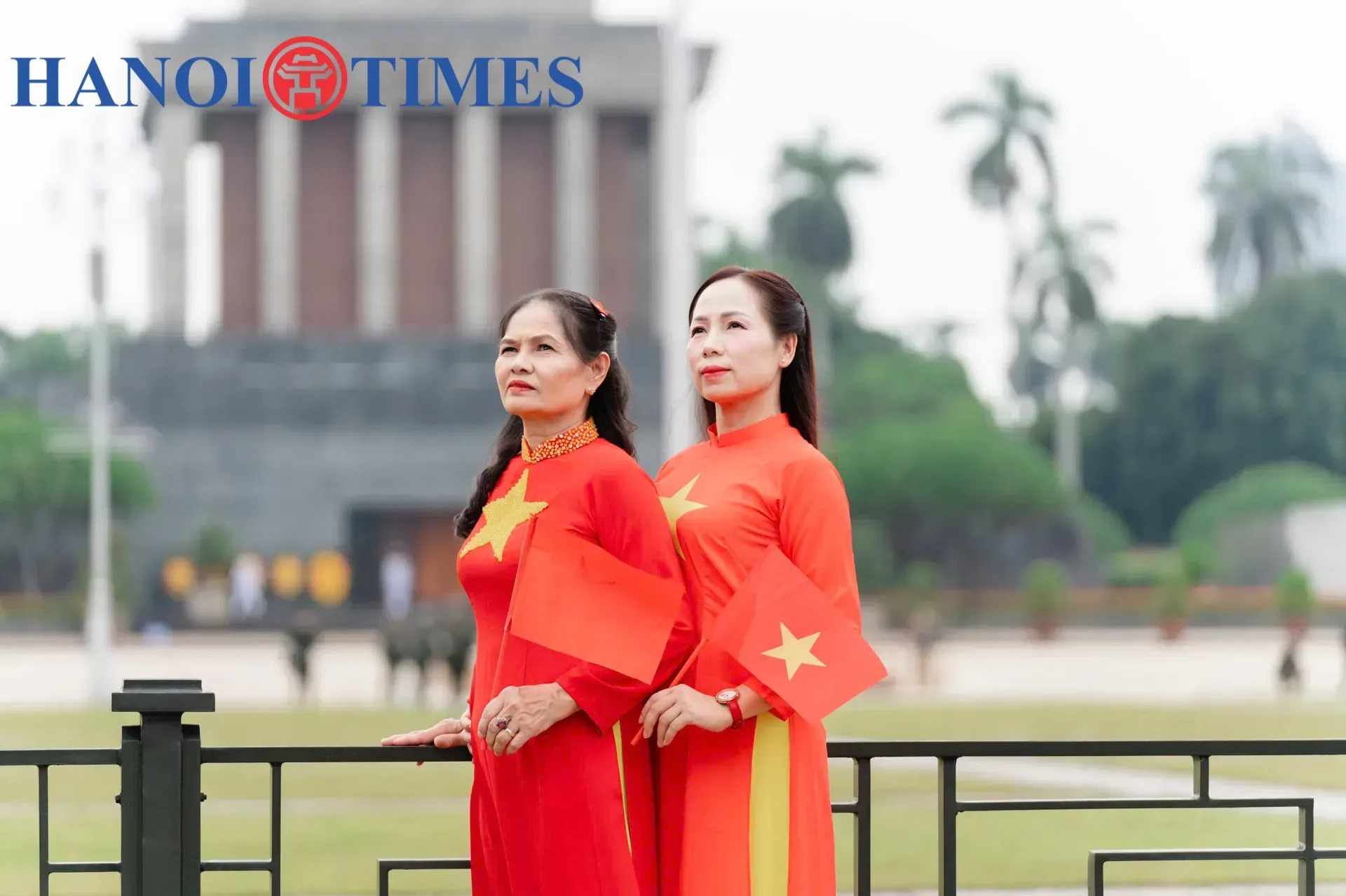 Hanoians embrace patriotic spirit ahead of National Day- Ảnh 5.