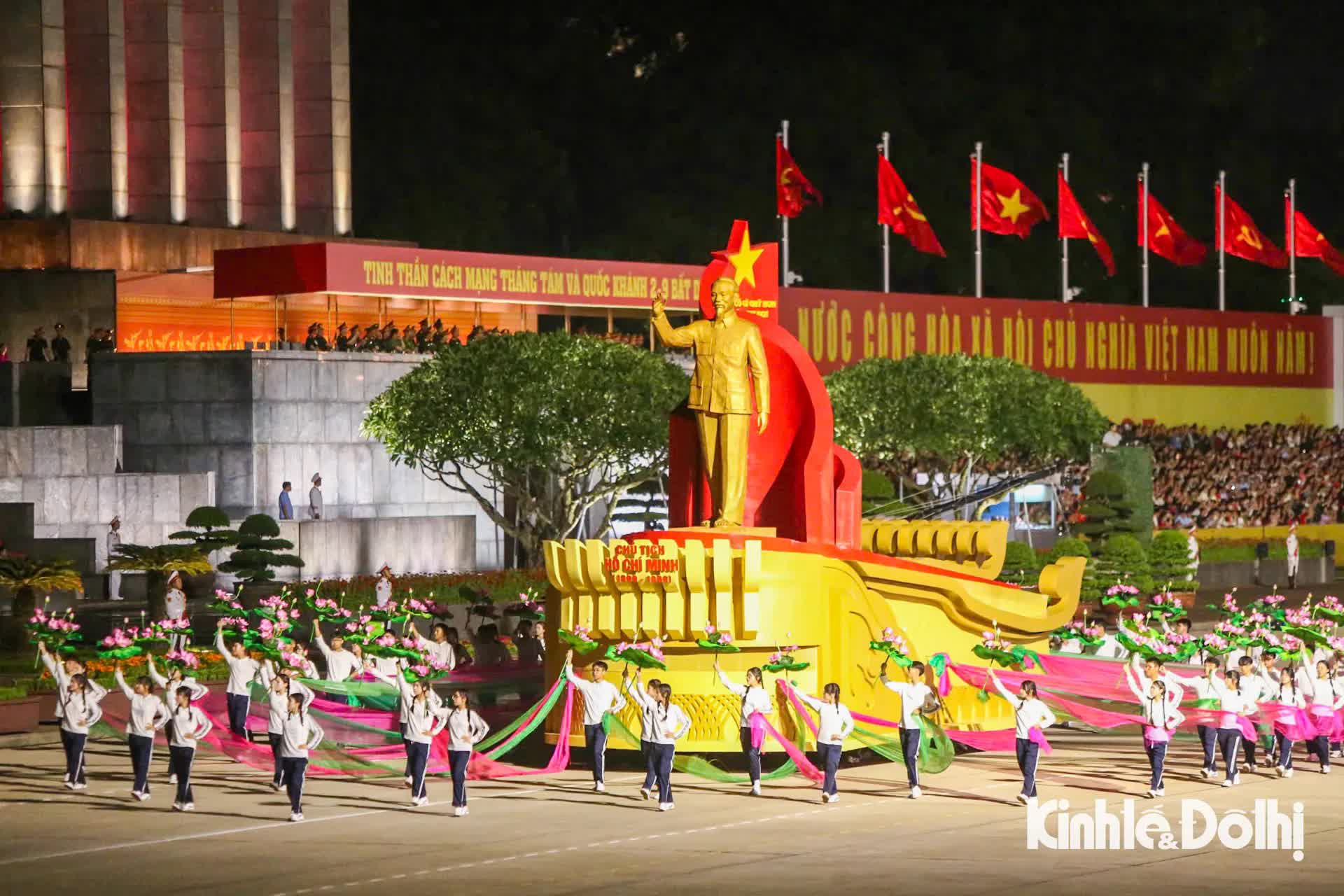 Toàn cảnh tổng hợp luyện lần 2 diễu binh, diễu hành tại quảng trường Ba Đình- Ảnh 3.
