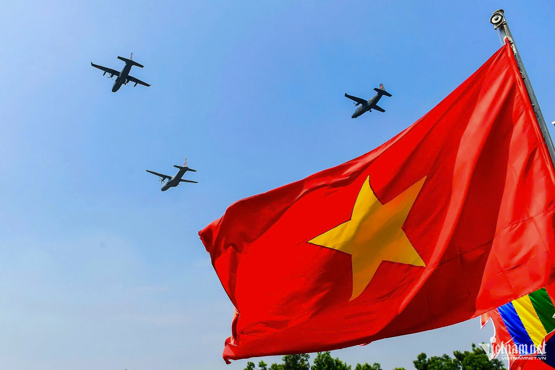 Hà Nội cổ kính và hiện đại dưới bóng cờ nhìn từ trực thăng- Ảnh 16.