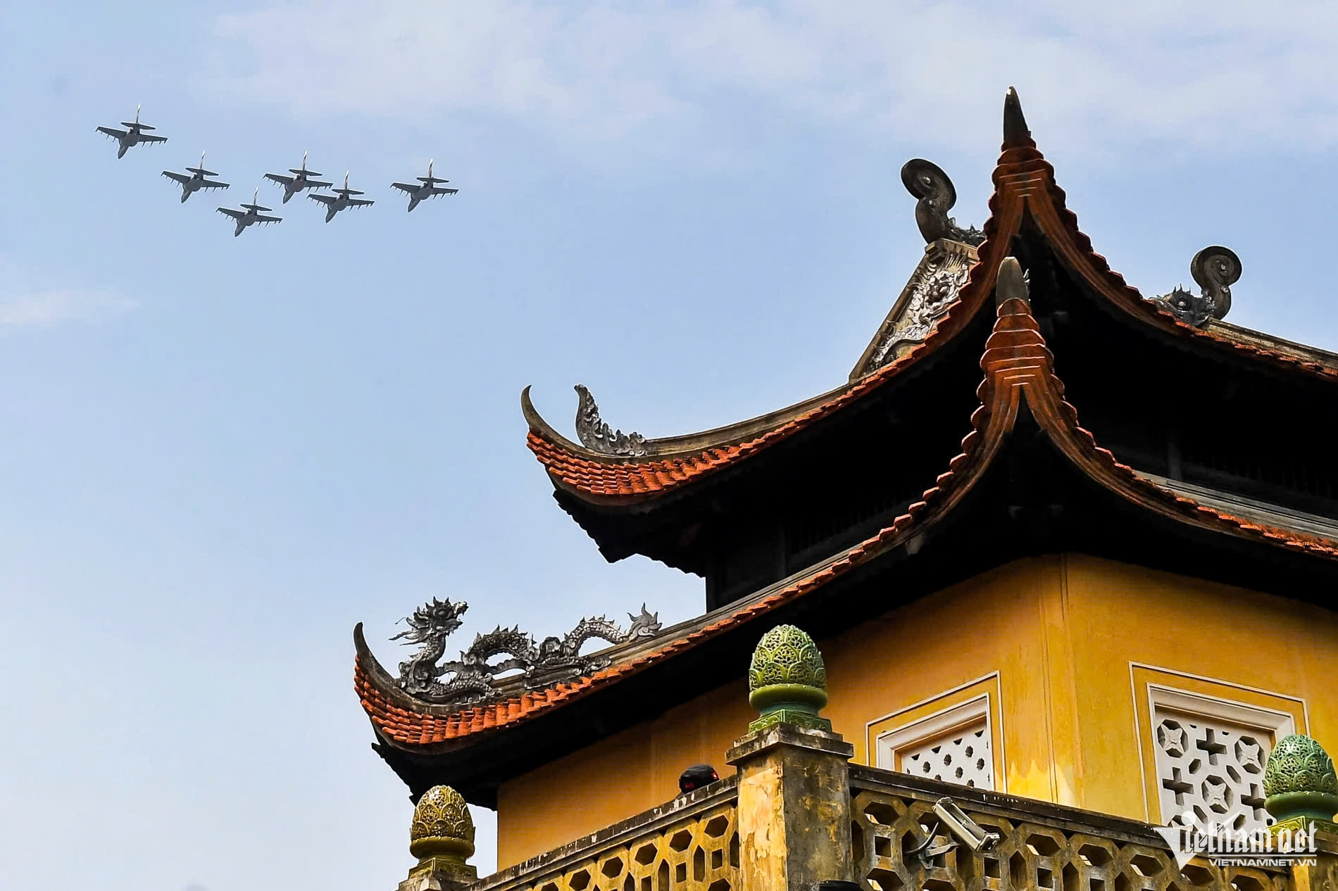 Hà Nội cổ kính và hiện đại dưới bóng cờ nhìn từ trực thăng- Ảnh 19.