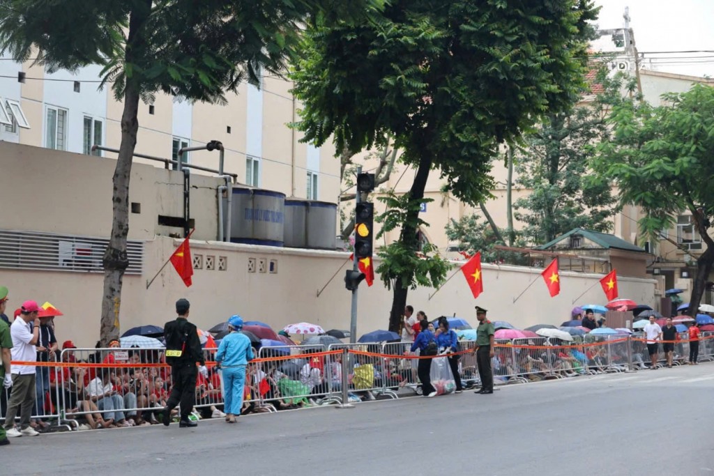Nêu cao nét thanh lịch, văn minh trong đại lễ của dân tộc- Ảnh 3. Nêu cao nét thanh lịch, văn minh trong đại lễ của dân tộc- Ảnh 3.