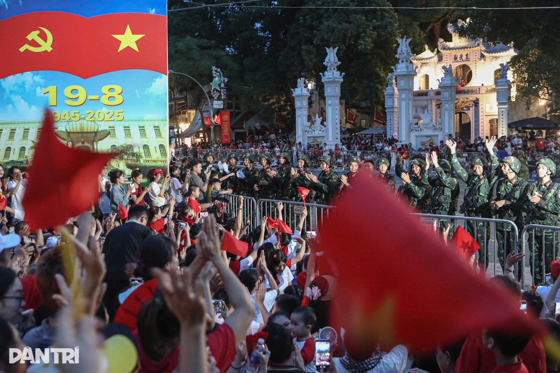 Khí thế hào hùng buổi tổng hợp luyện lần 2 trên Quảng trường Ba Đình- Ảnh 29.