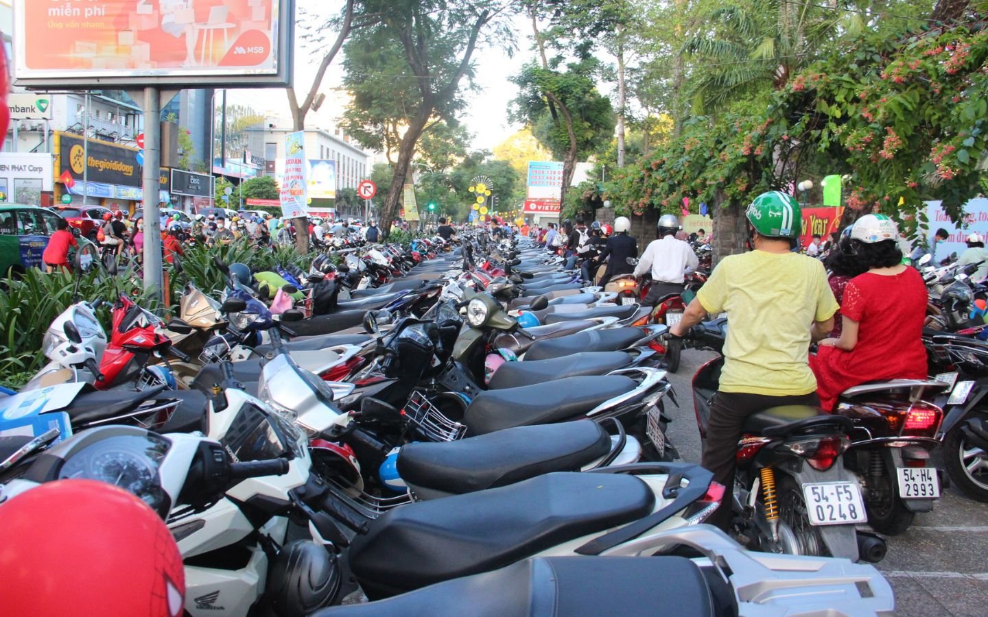 Vị trí hàng chục điểm gửi xe gần khu vực diễu binh nhất- Ảnh 1. Vị trí hàng chục điểm gửi xe gần khu vực diễu binh nhất- Ảnh 1.