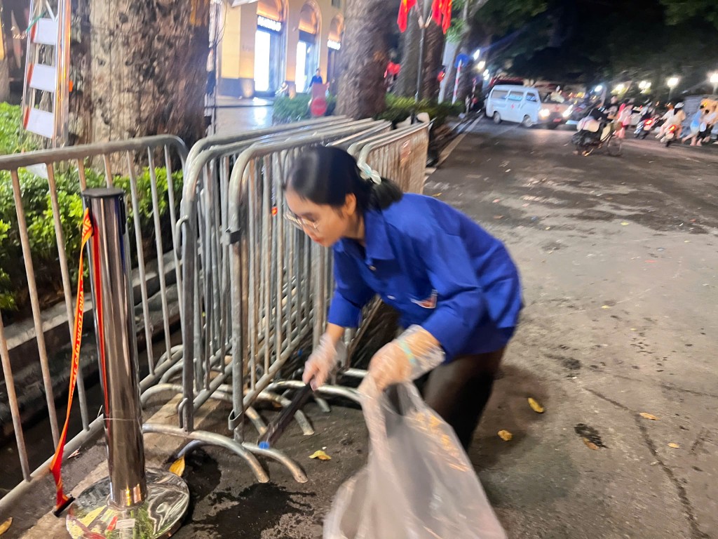 Mỗi hành động nhỏ, Hà Nội thêm xanh- Ảnh 5. Mỗi hành động nhỏ, Hà Nội thêm xanh- Ảnh 5.