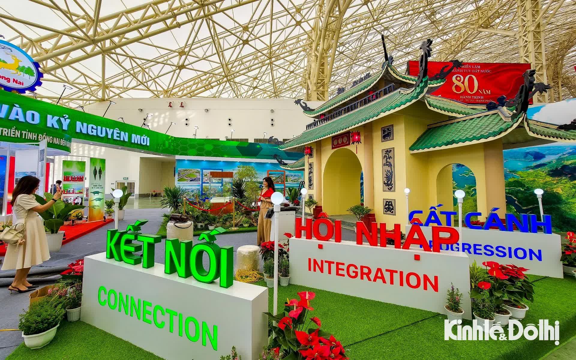 Chiêm ngưỡng bên trong khu triển lãm thành tựu đất nước trước ngày khai mạc- Ảnh 16. Chiêm ngưỡng bên trong khu triển lãm thành tựu đất nước trước ngày khai mạc- Ảnh 16.