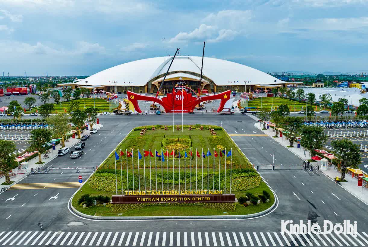 Chiêm ngưỡng bên trong khu triển lãm thành tựu đất nước trước ngày khai mạc- Ảnh 1. Chiêm ngưỡng bên trong khu triển lãm thành tựu đất nước trước ngày khai mạc- Ảnh 1.