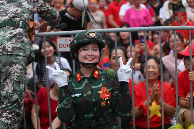 Sơ duyệt tối 27/8: 'Bí kíp' tìm nơi giao lưu, chụp ảnh kỷ niệm cùng các chiến sĩ- Ảnh 1. Sơ duyệt tối 27/8: 'Bí kíp' tìm nơi giao lưu, chụp ảnh kỷ niệm cùng các chiến sĩ- Ảnh 1.