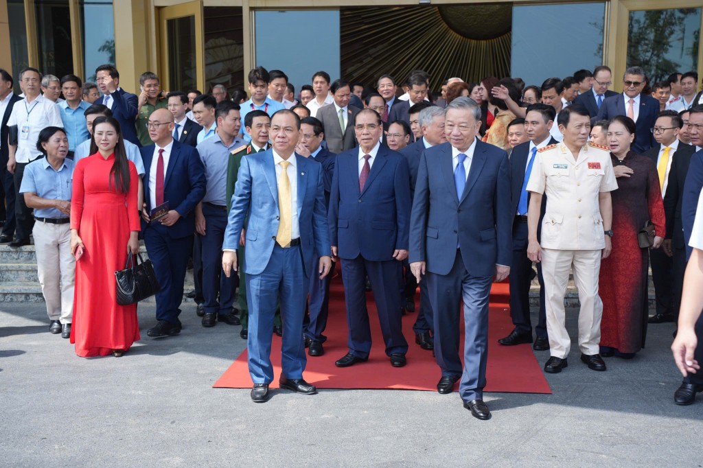 Hoành Tráng, Sáng Tạo Triển Lãm “80 Năm Hành Trình Độc Lập - Tự Do - Hạnh Phúc”- Ảnh 6. Hoành Tráng, Sáng Tạo Triển Lãm “80 Năm Hành Trình Độc Lập - Tự Do - Hạnh Phúc”- Ảnh 6.