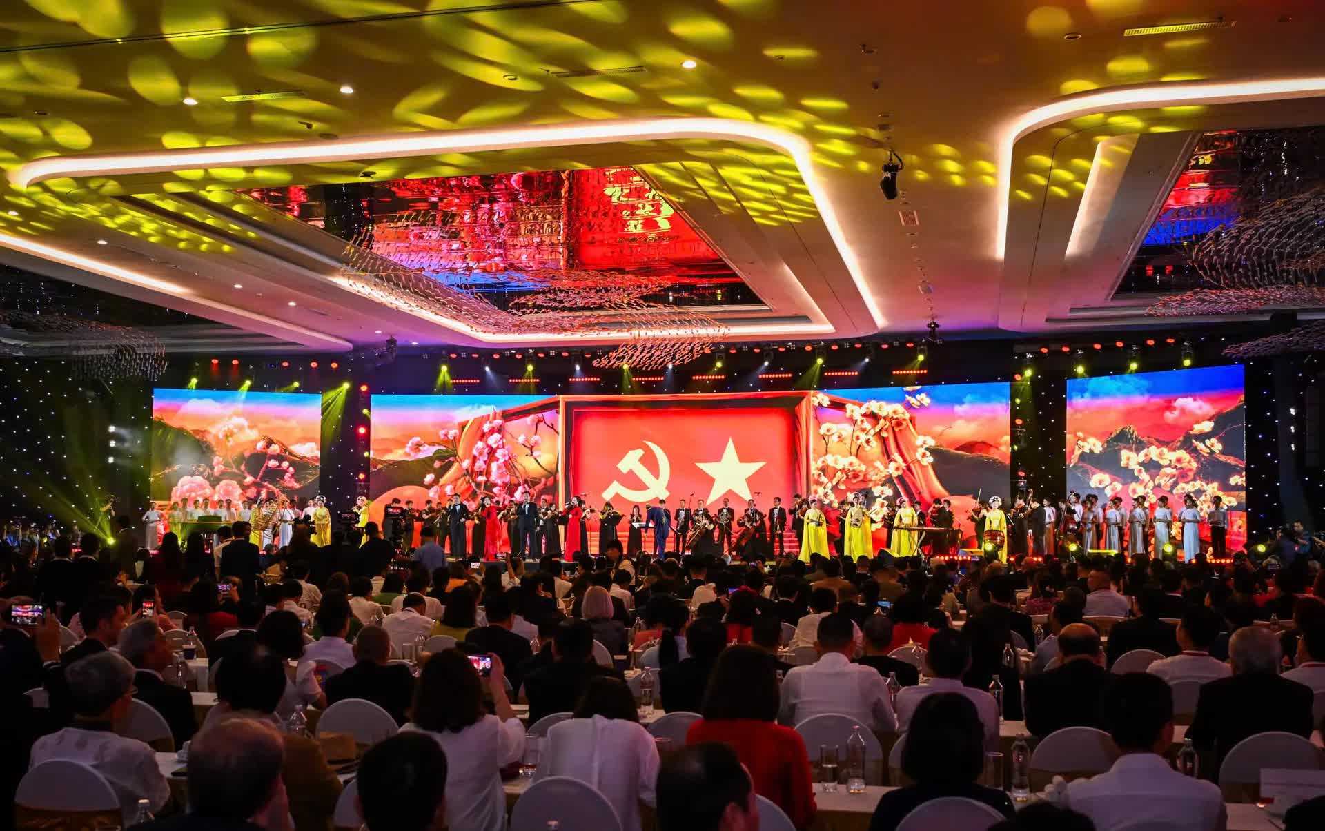 Tổng Bí thư Tô Lâm dự lễ khai mạc Triển lãm “80 năm hành trình Độc lập - Tự do - Hạnh phúc"- Ảnh 11. Tổng Bí thư Tô Lâm dự lễ khai mạc Triển lãm “80 năm hành trình Độc lập - Tự do - Hạnh phúc"- Ảnh 11.